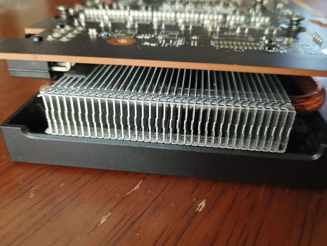 RADEON RX6600XT 8GB 玄人志向