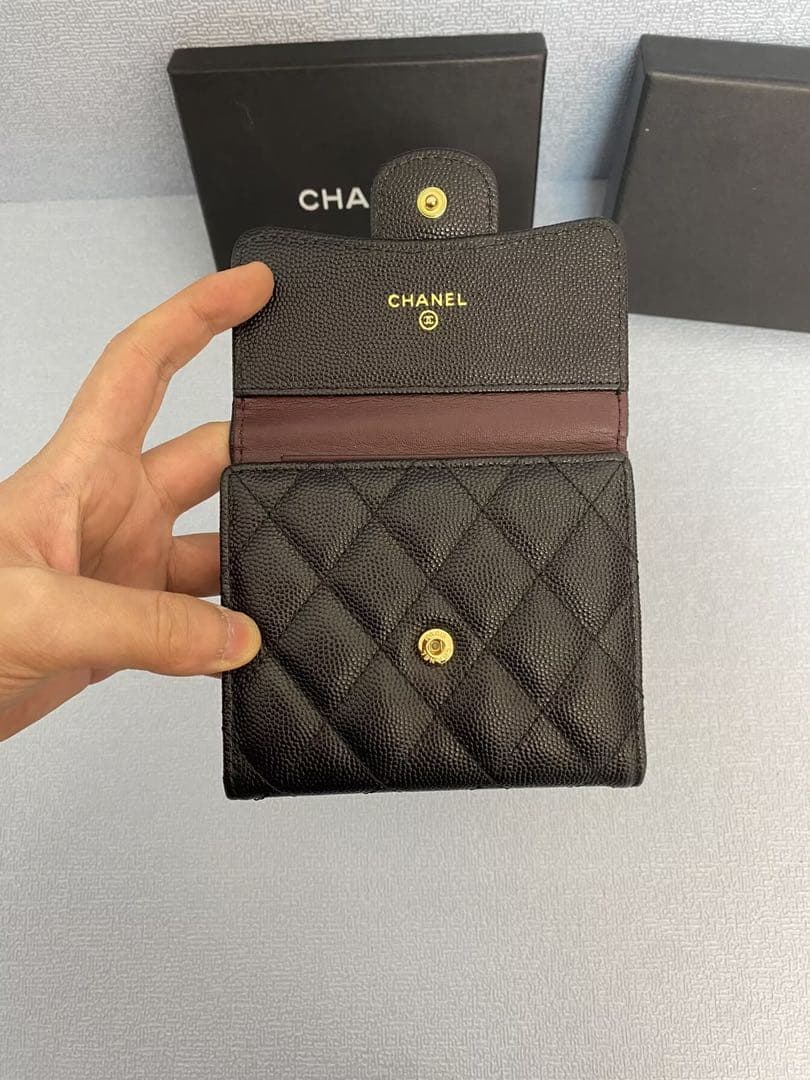 CHANEL キルティング三つ折り財布 ブラック