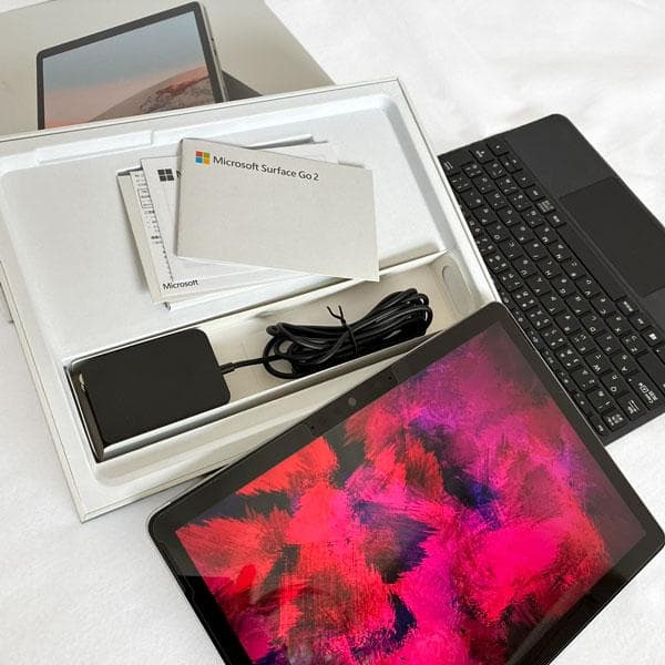 【美品】Microsoft Surface Go 2 8GB SSD128GB