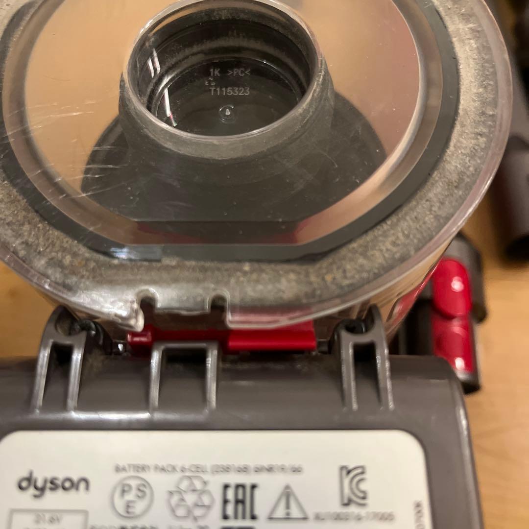 Dyson V8 Slim Fluffy 本体　「ジャンク品扱い」