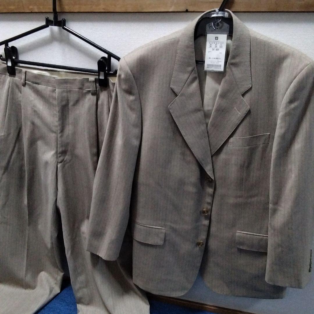 新品未使用品　メンズ　GIVENCHY ストライプスーツ 94 AB4