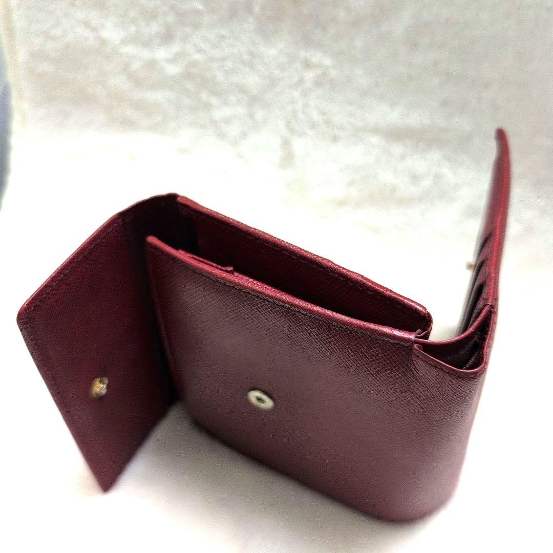 バーバリー　Wホック 折り財布 レザー　レッド　ノバチェック