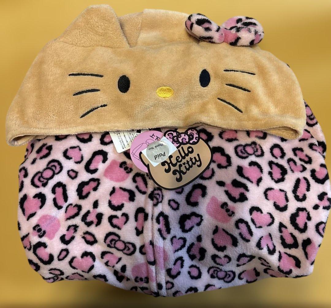 ハローキティ 豹柄 日焼け ジップ パーカー 上下 ショートパンツ L　ドンキ
