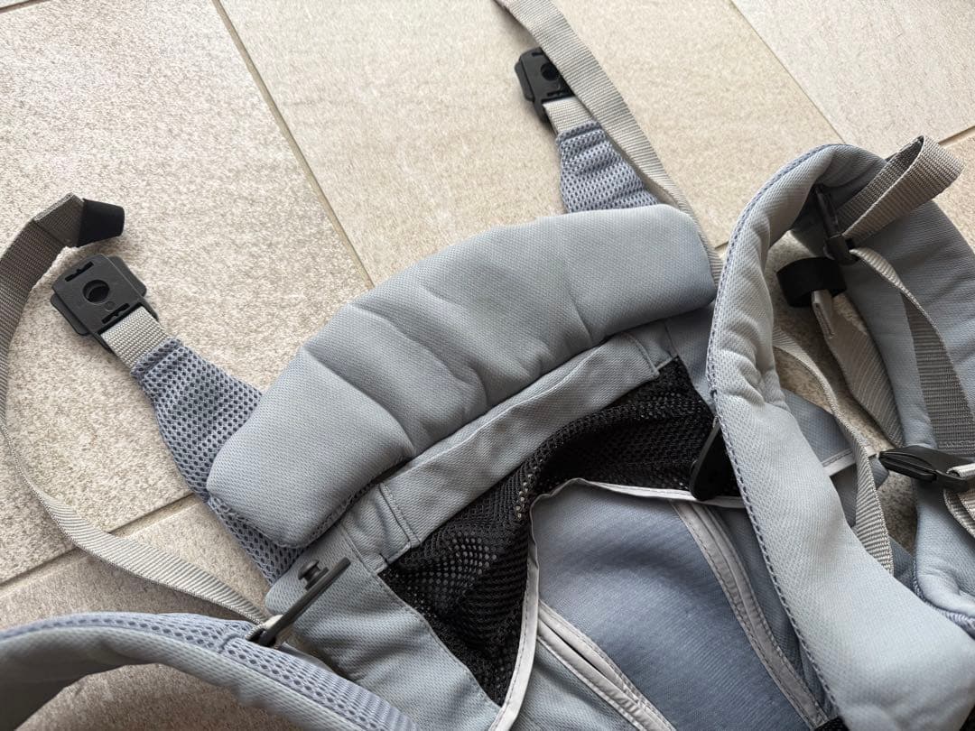 Aprica 抱っこひも グレー メッシュ