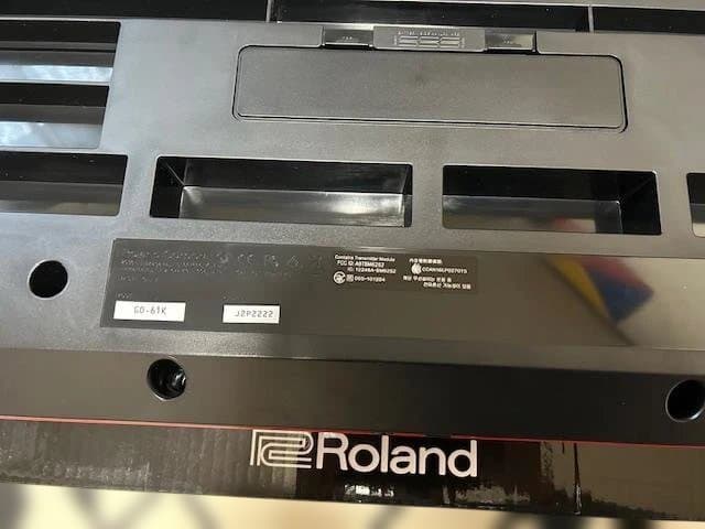 オ*い様 Roland GO:KEYS 赤 電子ピアノ 3回ほど使用しました。