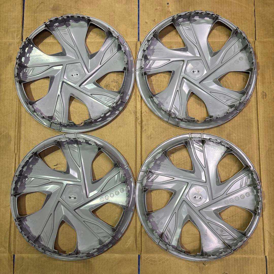 ホンダ フリード 15インチ ホイールキャップ