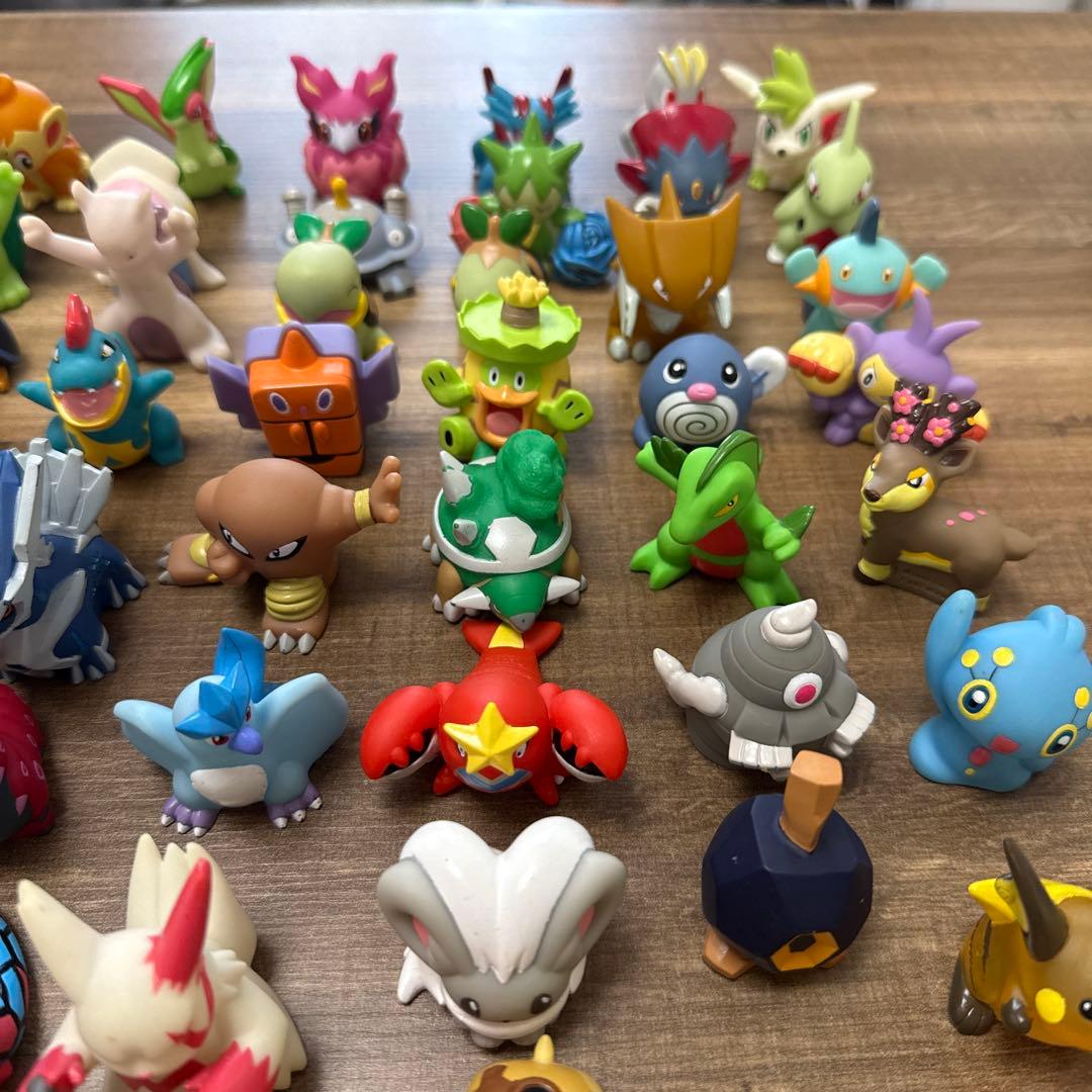 ポケモンフィギュア ソフビ　指人形　コレクション 100体