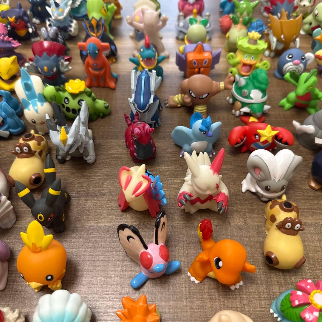 ポケモンフィギュア ソフビ　指人形　コレクション 100体