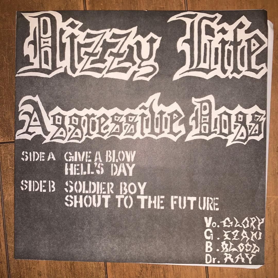 AGGRESSIVE DOGS(アグレッシブドッグス)/DIZZY LIFE