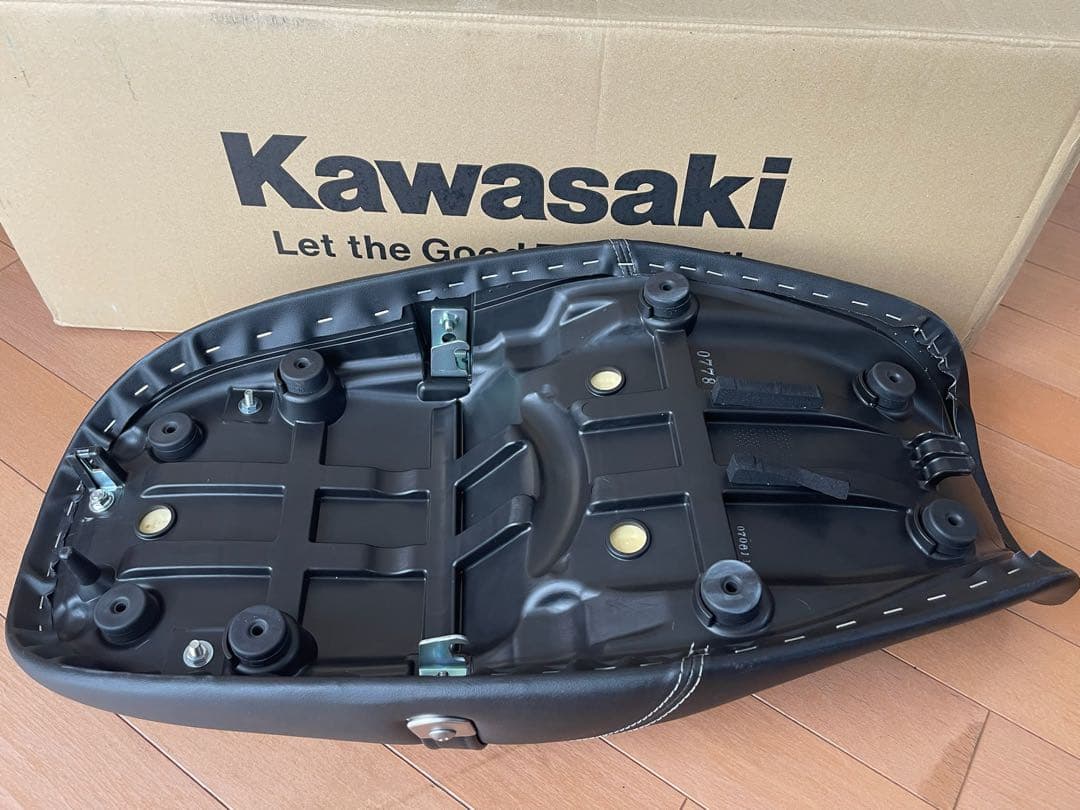 【送料込】K’s-STYLE ケイズスタイル 低反発ローシート Z900RS