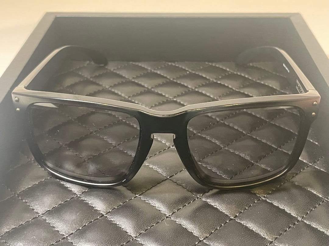 【極美品】OAKLEY オークリー サングラス HOLBROOK ホルブルック