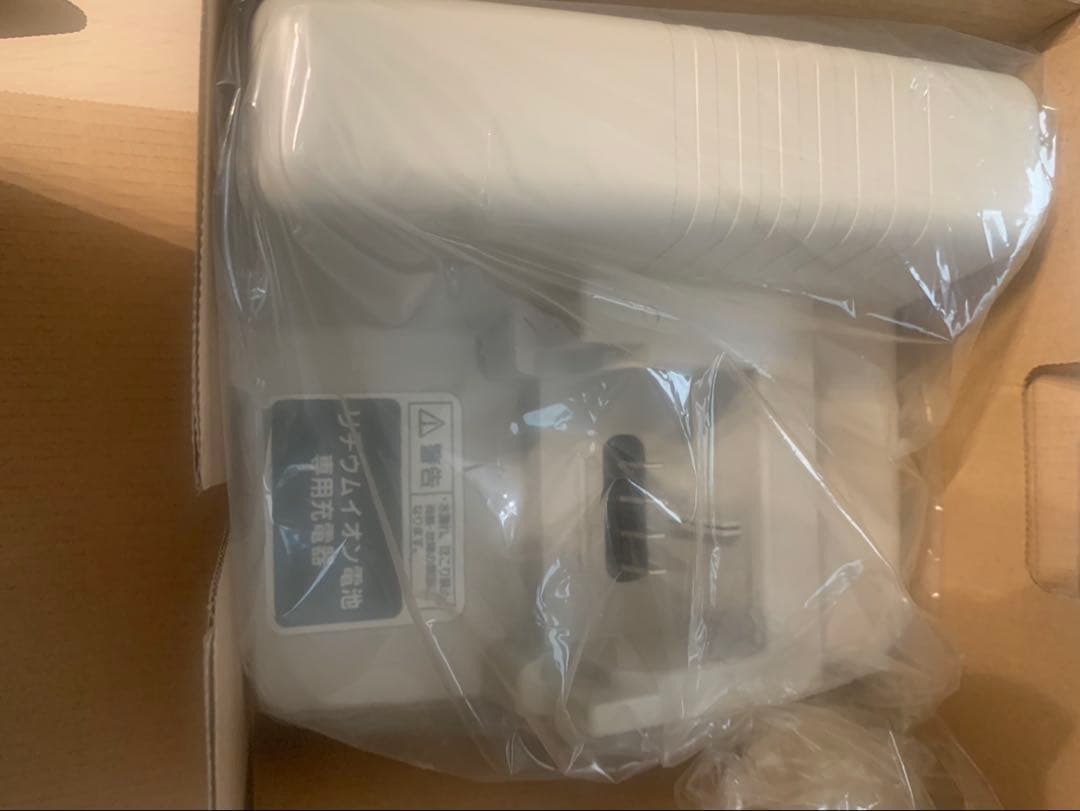 Panasonic バッテリー充電器 NKJ033B