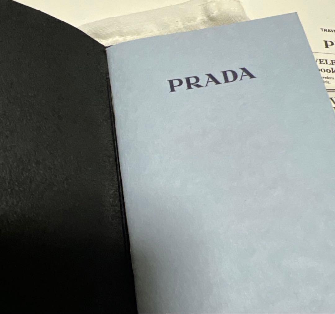 PRADA トラベラーズノート パスポート 黒 ブラスタグ、ブラスクリップ、ペン