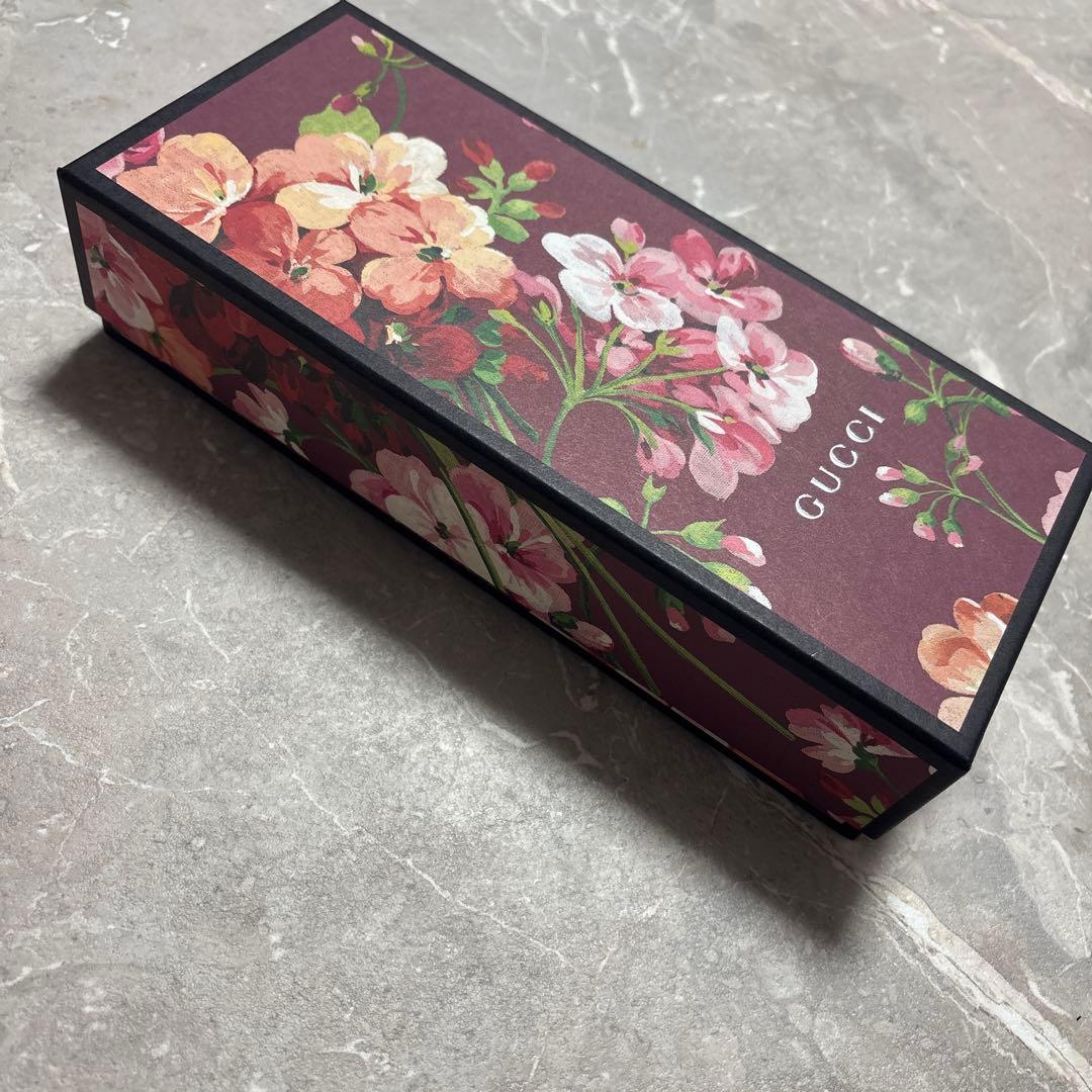GUCCI 花柄 ヘアバンド