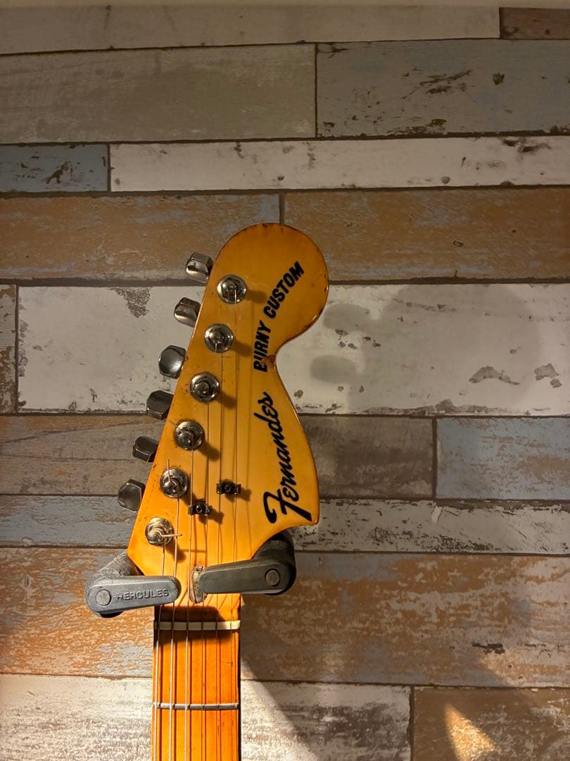 Fernandes FST-70 サンバースト 弦新品　整備済み