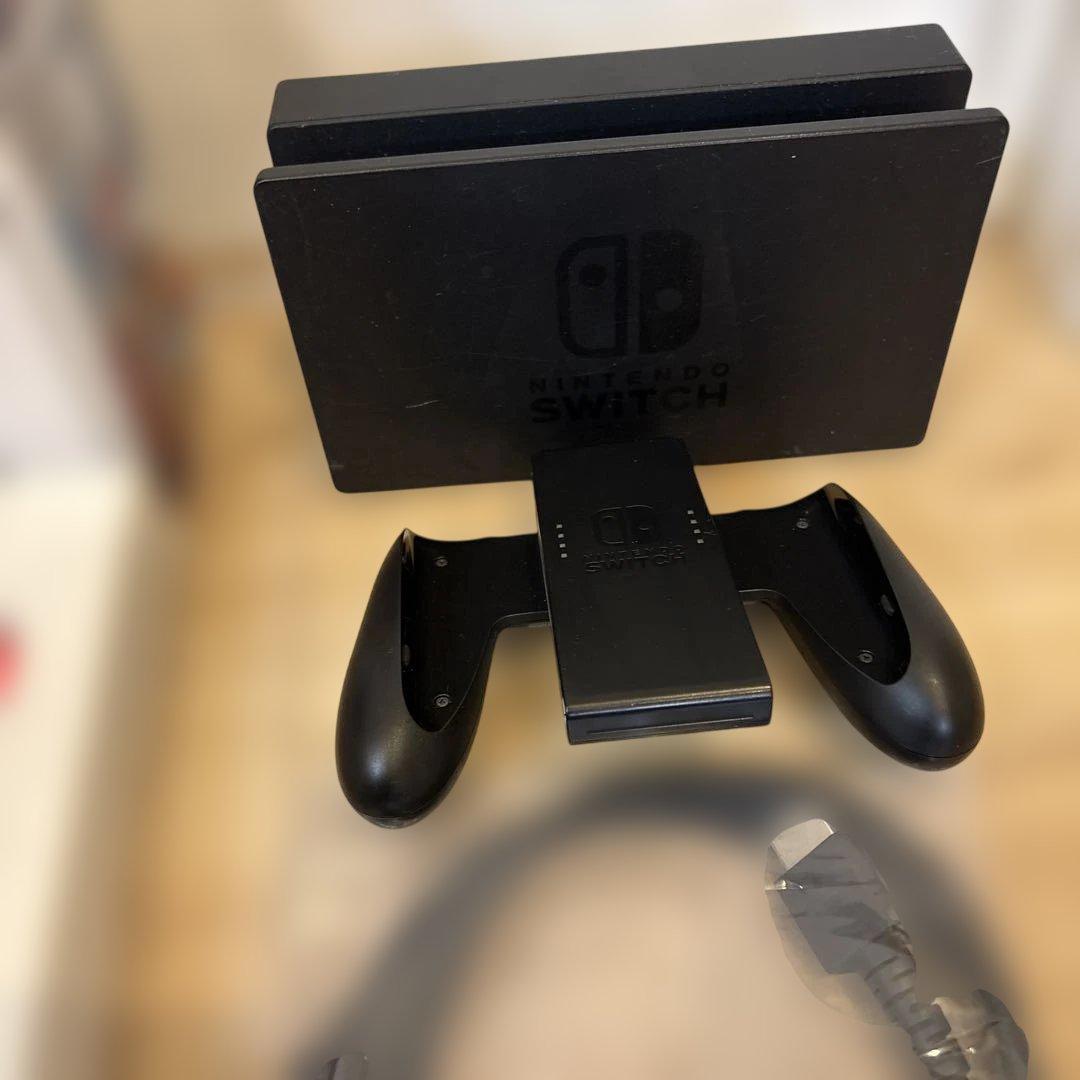 Nintendo Switch 本体　箱あり　付属品あり　送料無料