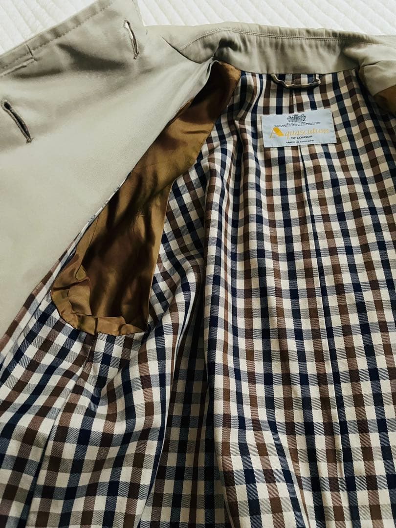 aquascutum アクアスキュータム ベージュ トレンチコート チェック裏地