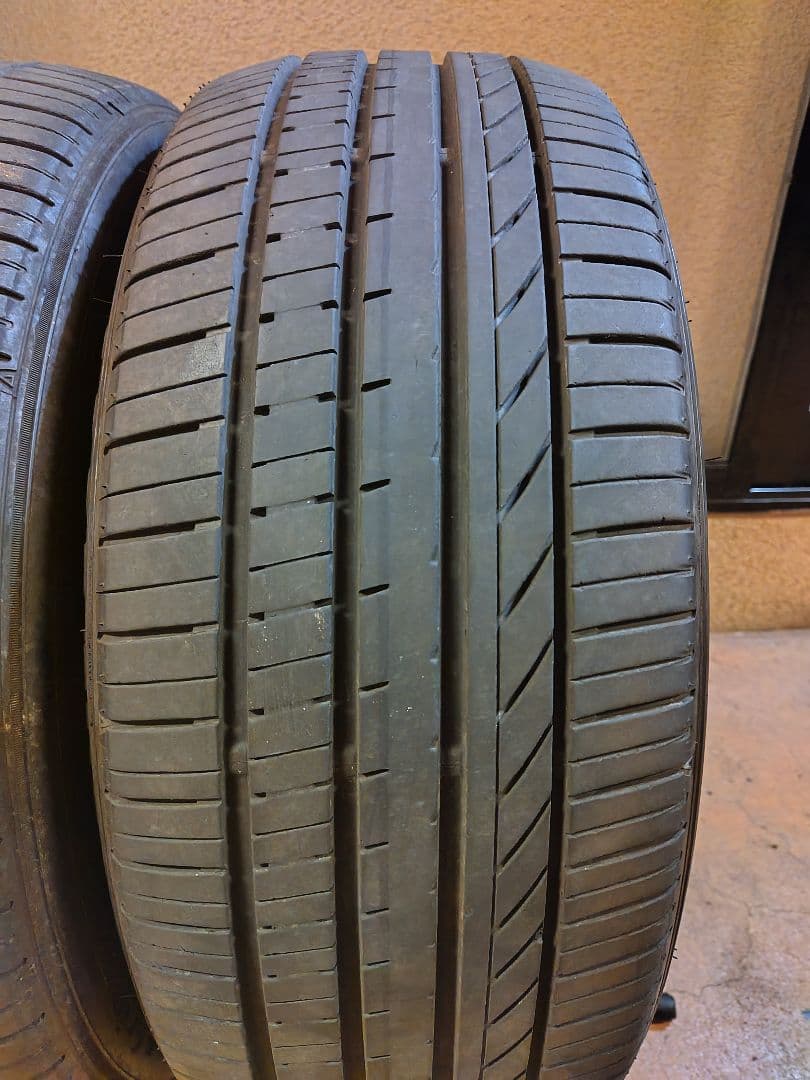 マル215/45/R18　グッドイヤー　Efficient Grip 　㉚