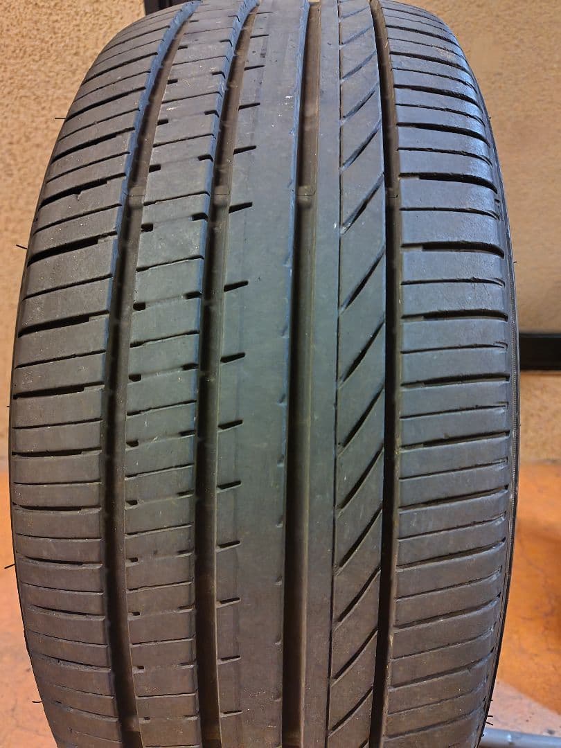 マル215/45/R18　グッドイヤー　Efficient Grip 　㉚