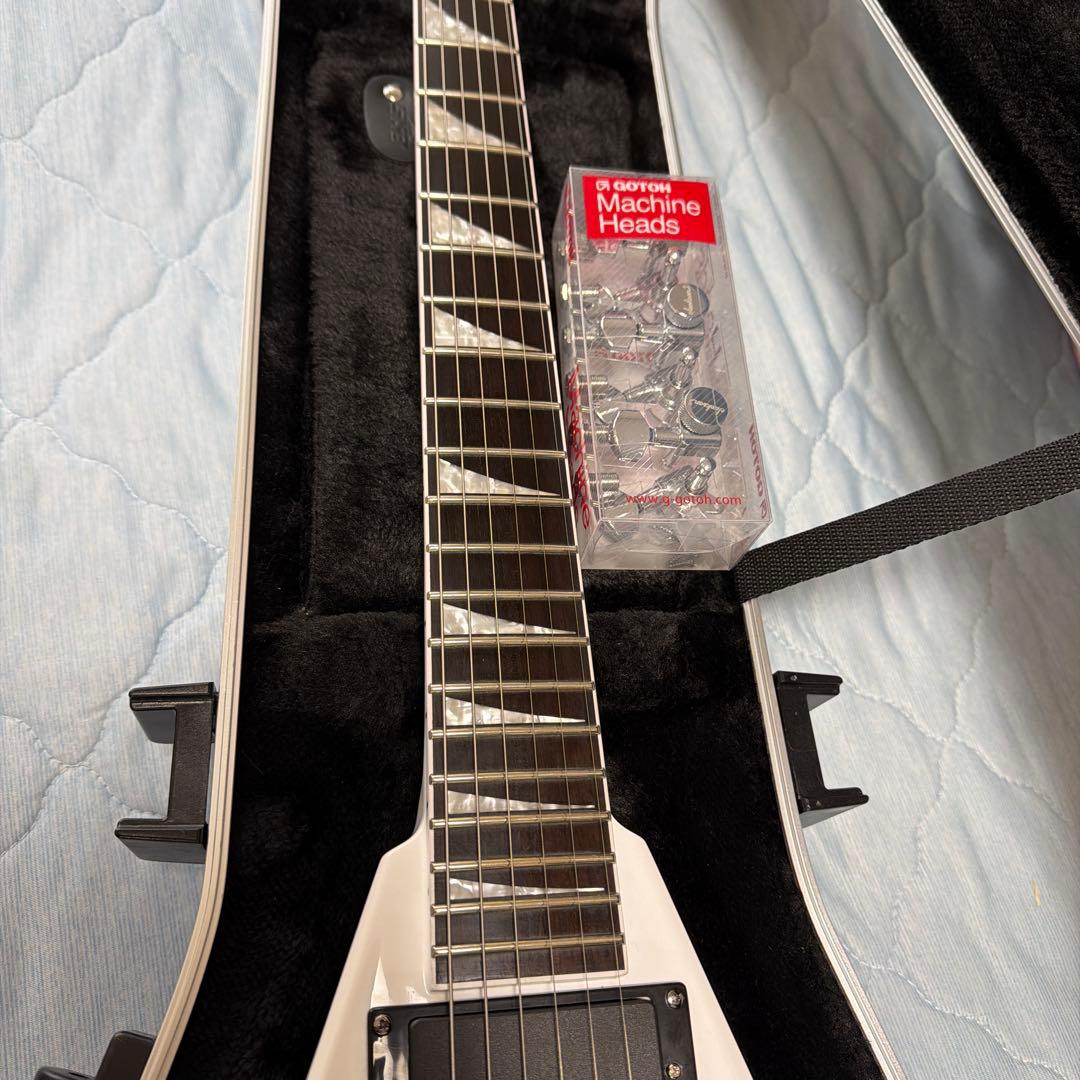 ギター Jackson ProSeries King V KVTMG llica