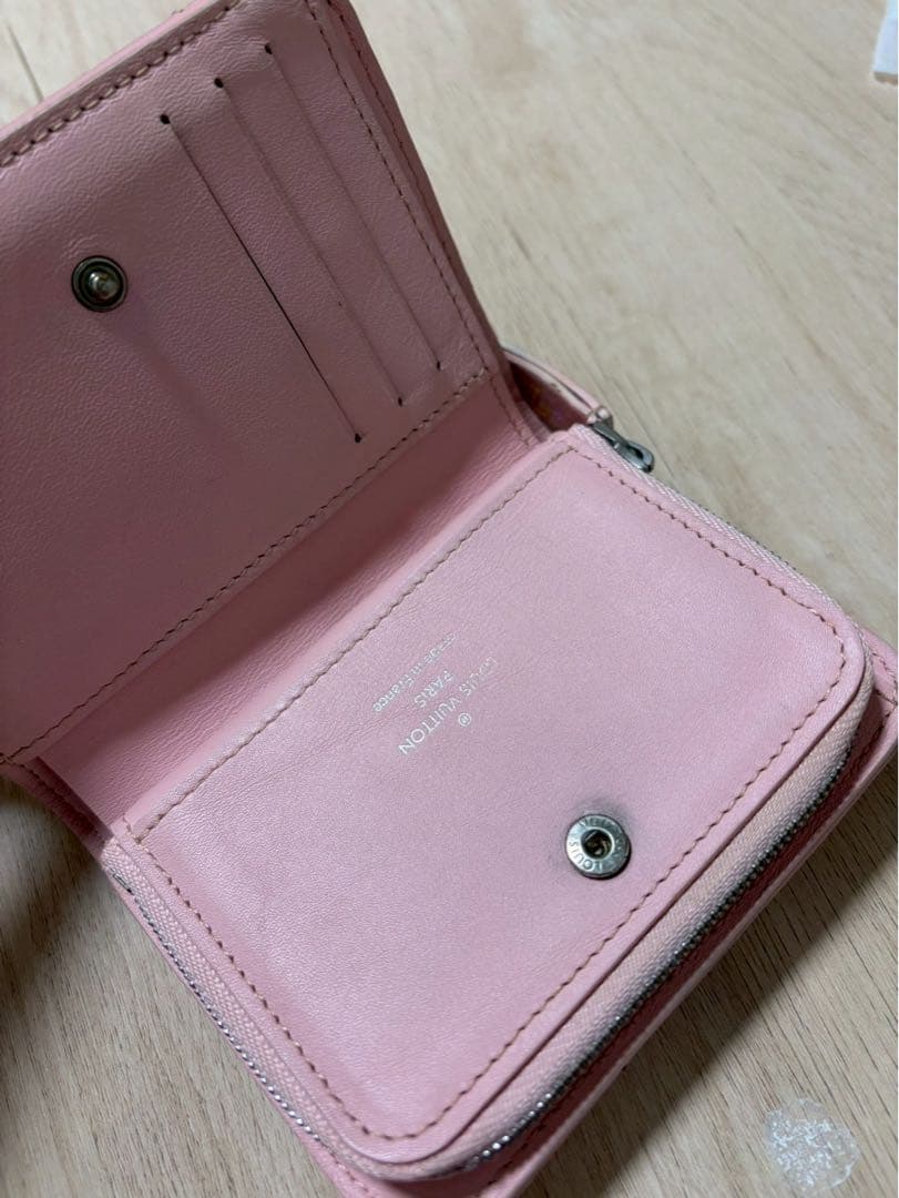 ヴィトン コンパクトウォレット 二つ折り財布