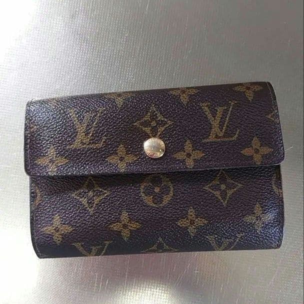 Louis Vuitton 三つ折り財布 モノグラム　修復材付き