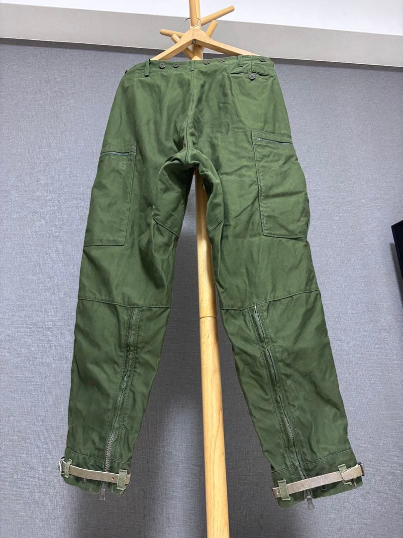 【スウェーデン軍】m69 タンカースパンツ c50 Lサイズ リペア有