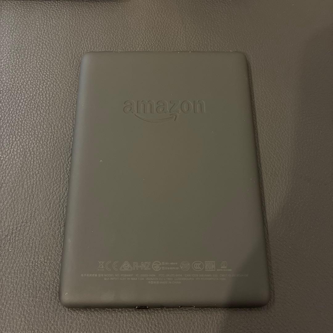 Kindle Paperwhite 第10世代 8GB カバー付き