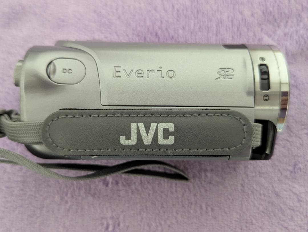 超美品　JVC Everio FULL HD ビデオカメラ