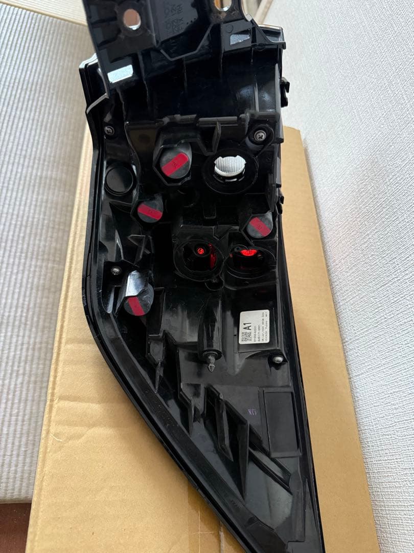 トヨタ RAV4 US純正テールライト 左右