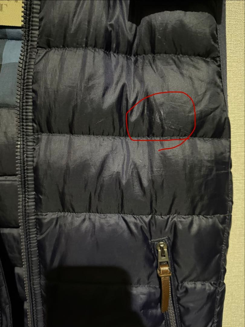 BURBERRY BRITネイビー フード付き ダウンベスト