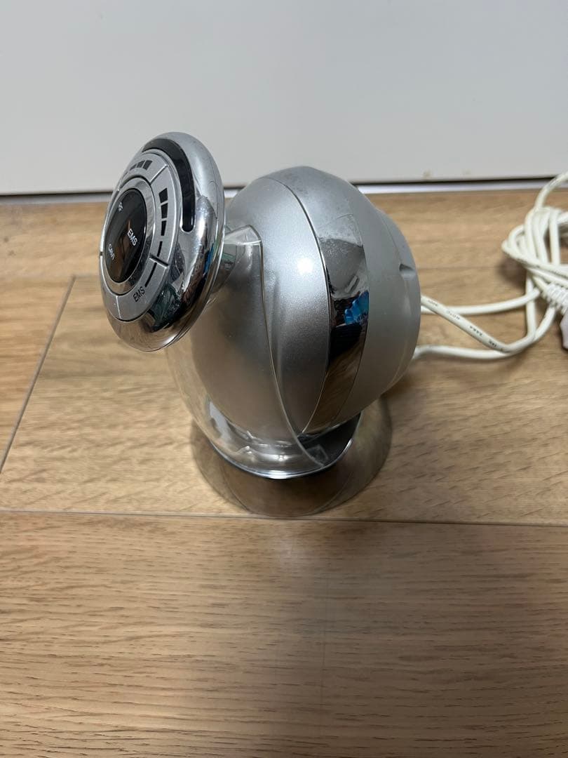 RF EMS CAV 美顔器・ボディもオッケー シルバー　155