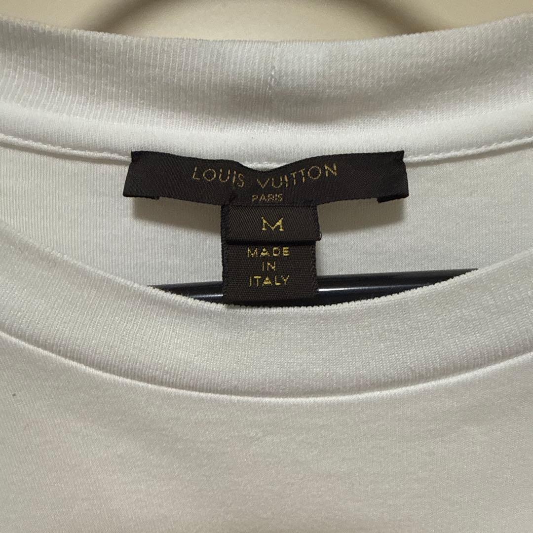 LOUIS VUITTON イタリア製綿100%Tシャツ ワッペン付きデザイン