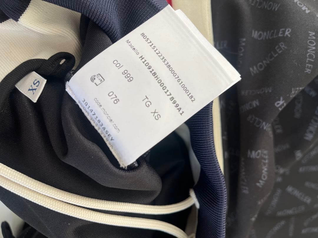 未使用　モンクレール　MONCLER トラックパンツ　メンズ　値下げ