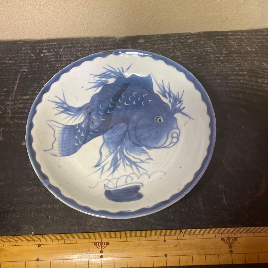 めで鯛文染付古伊万里皿