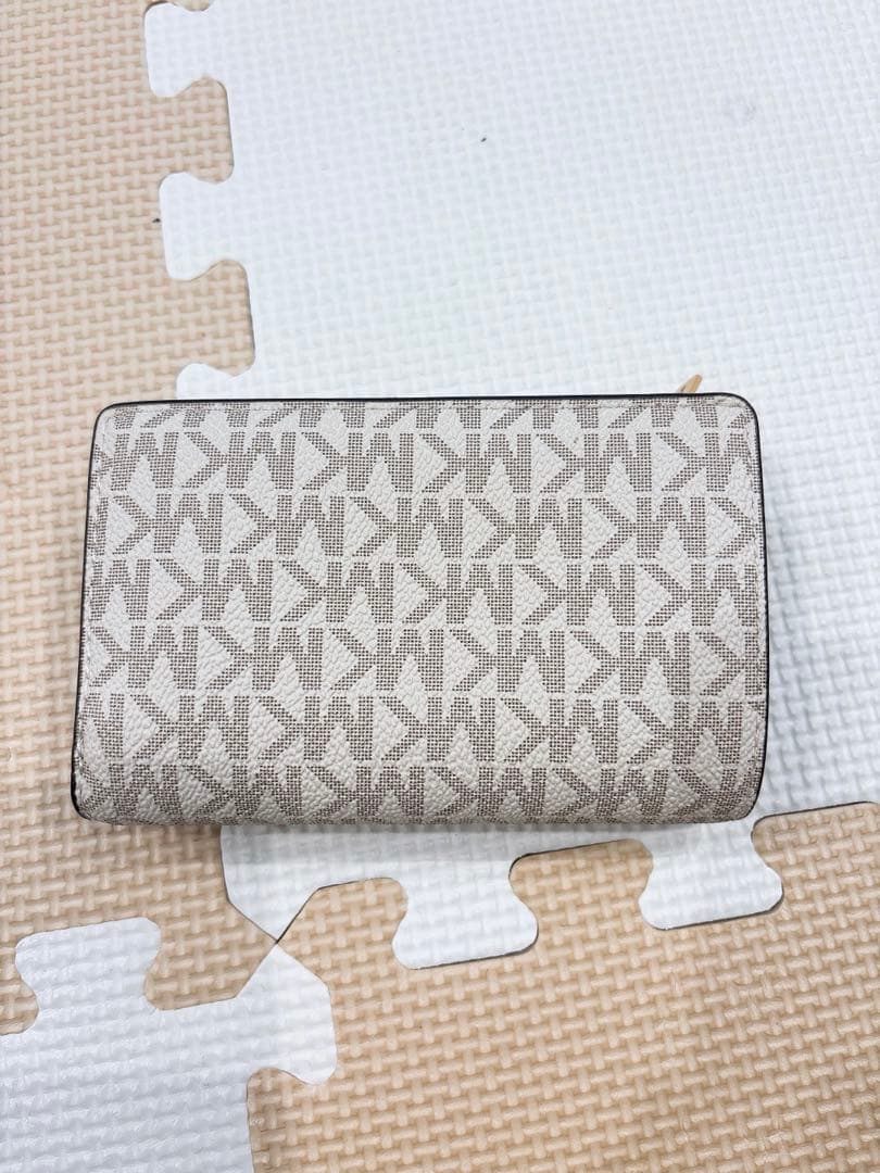 【RRR】MICHAEL KORS マイケルコースMKロゴ 二つ折り財布