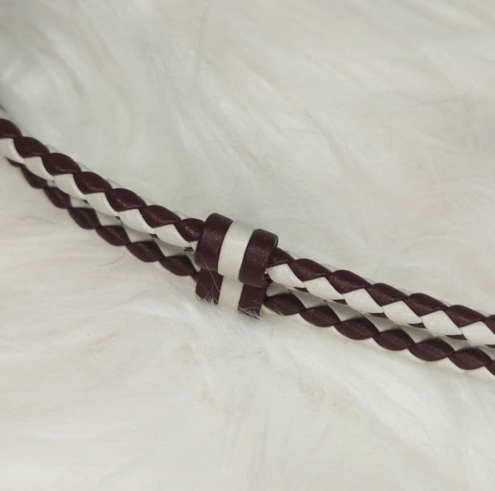 マルニ　牛革　レザー　ネック ストラップ　ネック レス　アクセサリー