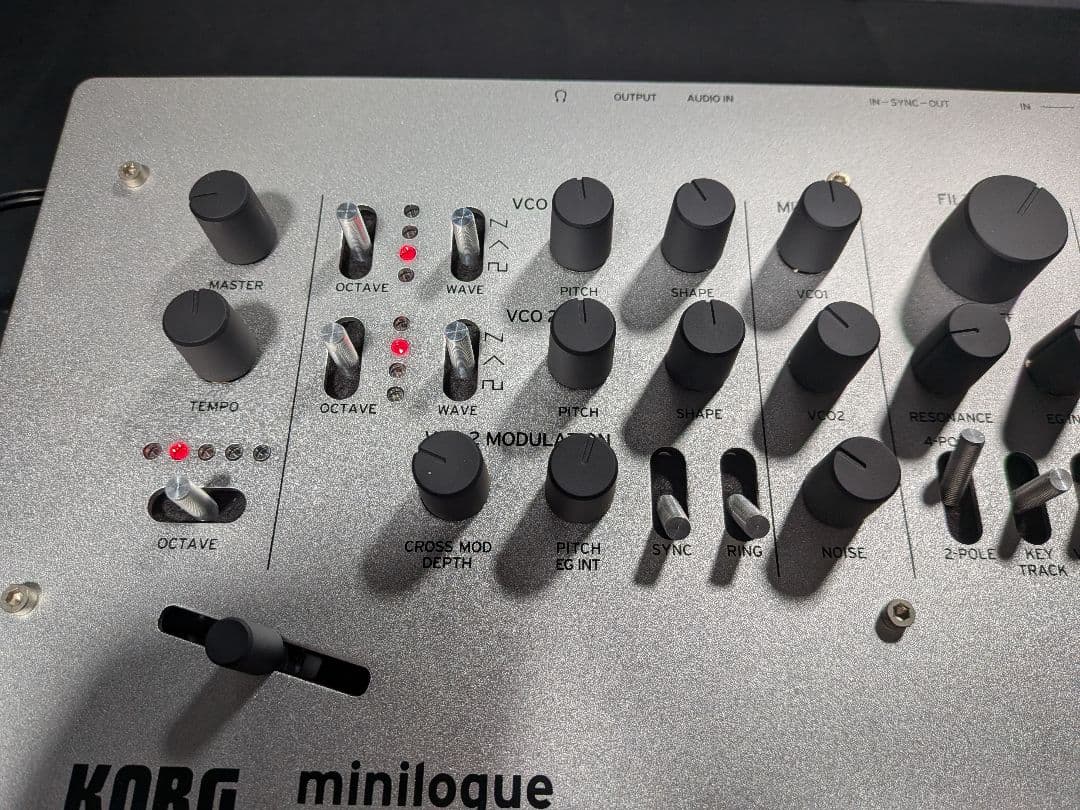 KORG minilogue 美品 元箱・ACアダプター・説明書付 動作確認済