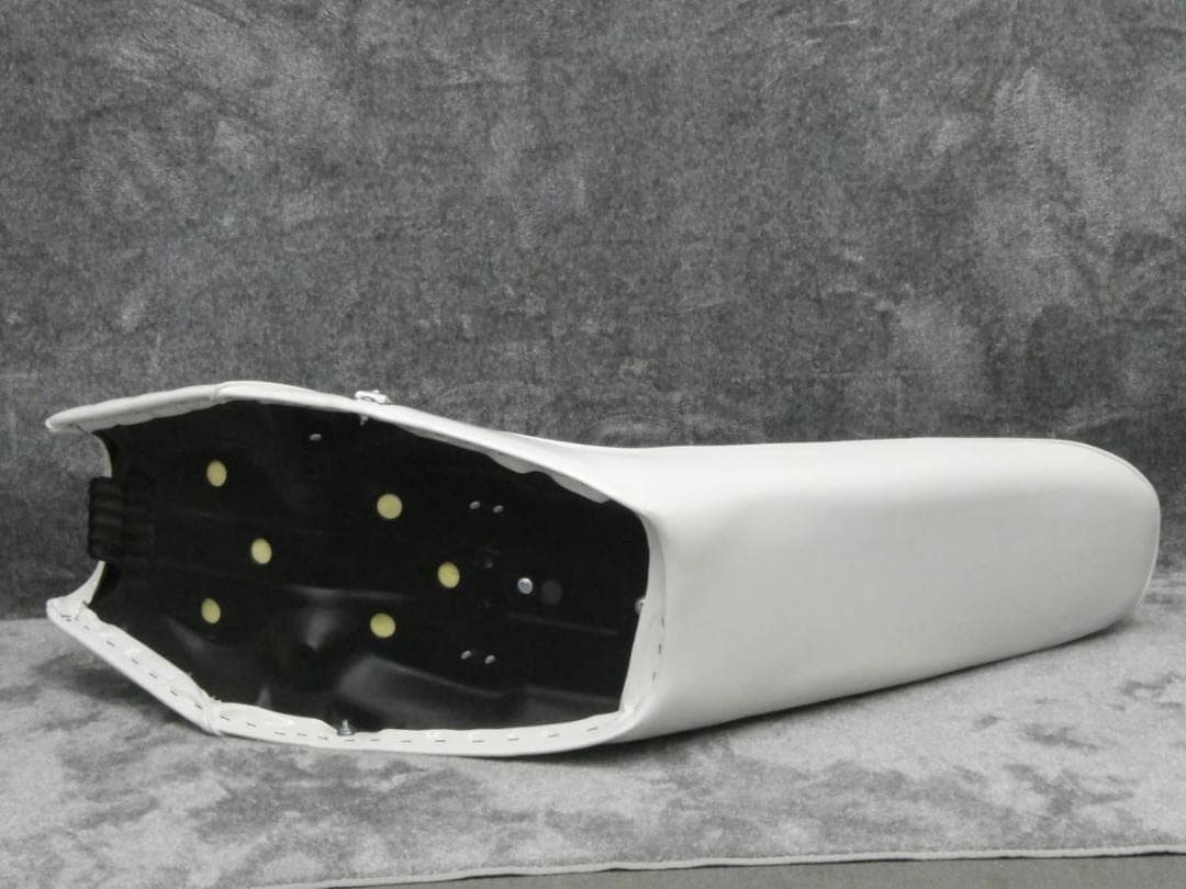 ホーク 白 エナメル ６０ｃｍ 三段シート / 角タンク ホワイト 補強入り