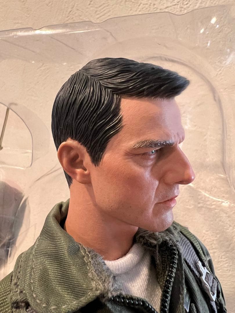 【新品未使用】トム・クルーズTOP GUN トップガン フィギュア