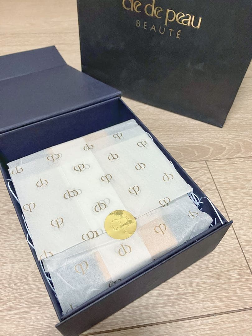 ★新品未使用箱付き★clé de peau BEAUTÉ ギフトセット日焼け止め