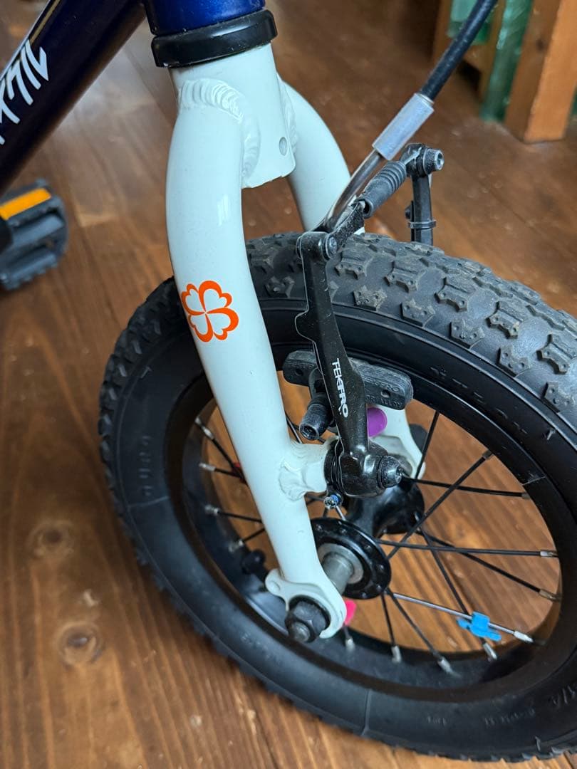 ヨツバサイクル　12インチ キッズバイク ネイビー 自転車