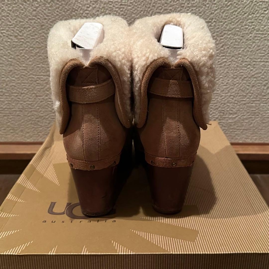 【廃盤品】UGG ヒールムートンブーツ ベージュ