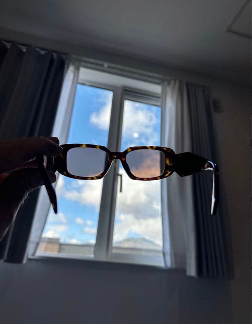 PRADA サングラス ブラック ブラウン レンズ