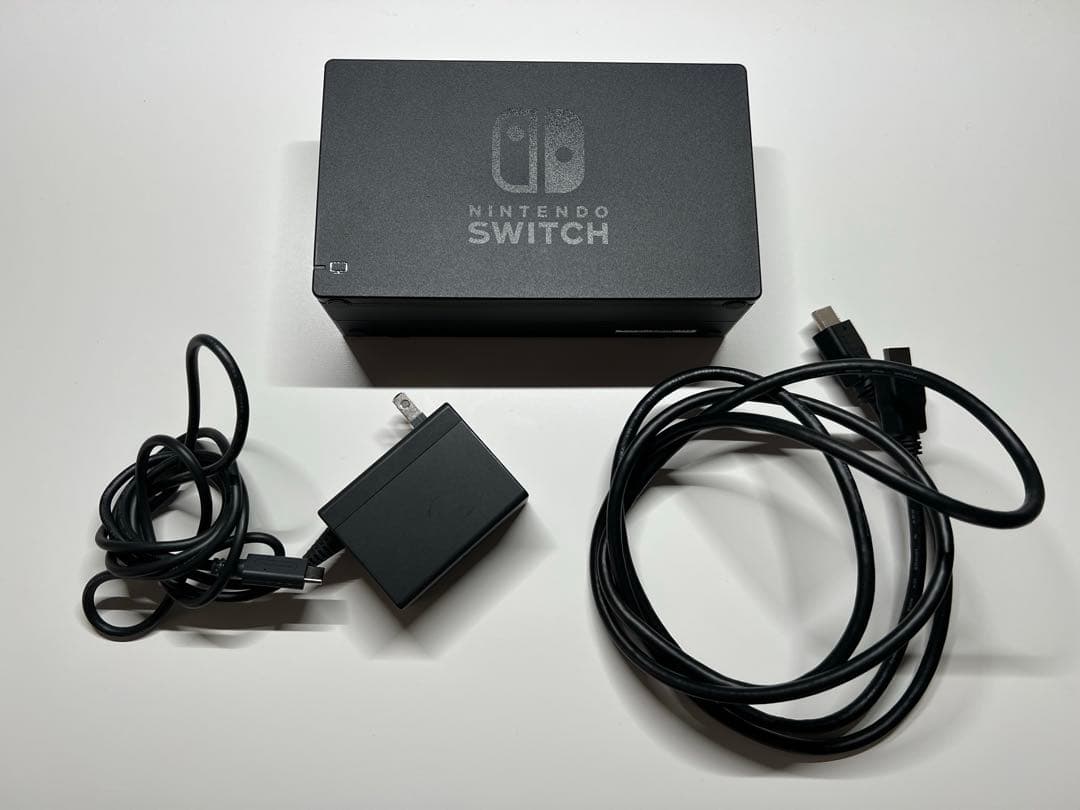 Nintendo Switch 本体とソフトその他アクセサリー
