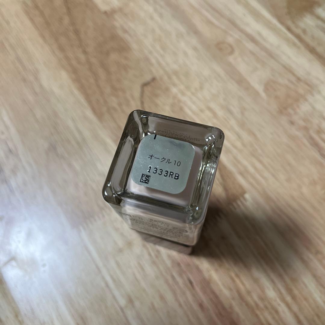 クレドポーボーテ タンフリュイドエクラ ナチュレル リキッドファンデーション