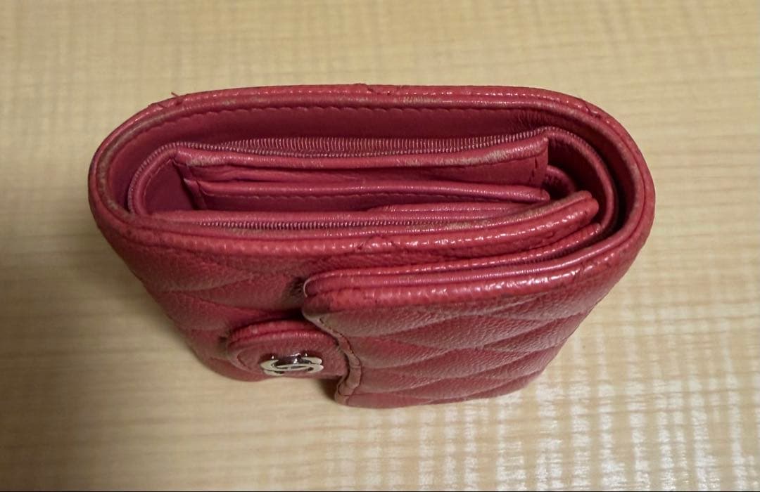 eriy CHANEL 三つ折り財布 キャビアスキン
