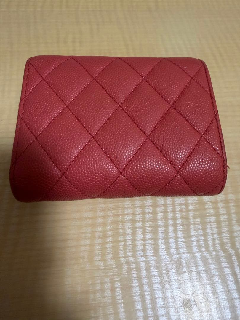eriy CHANEL 三つ折り財布 キャビアスキン