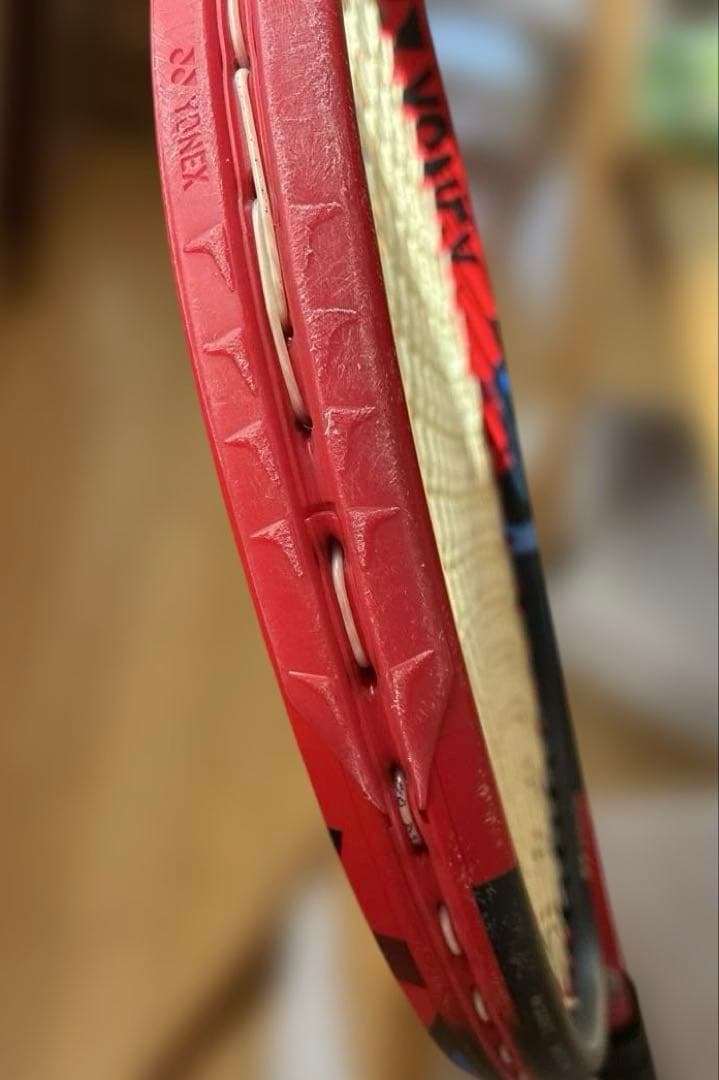 YONEX VCORE 100L テニスラケットＧ1 　新品５巻グリップテープ付