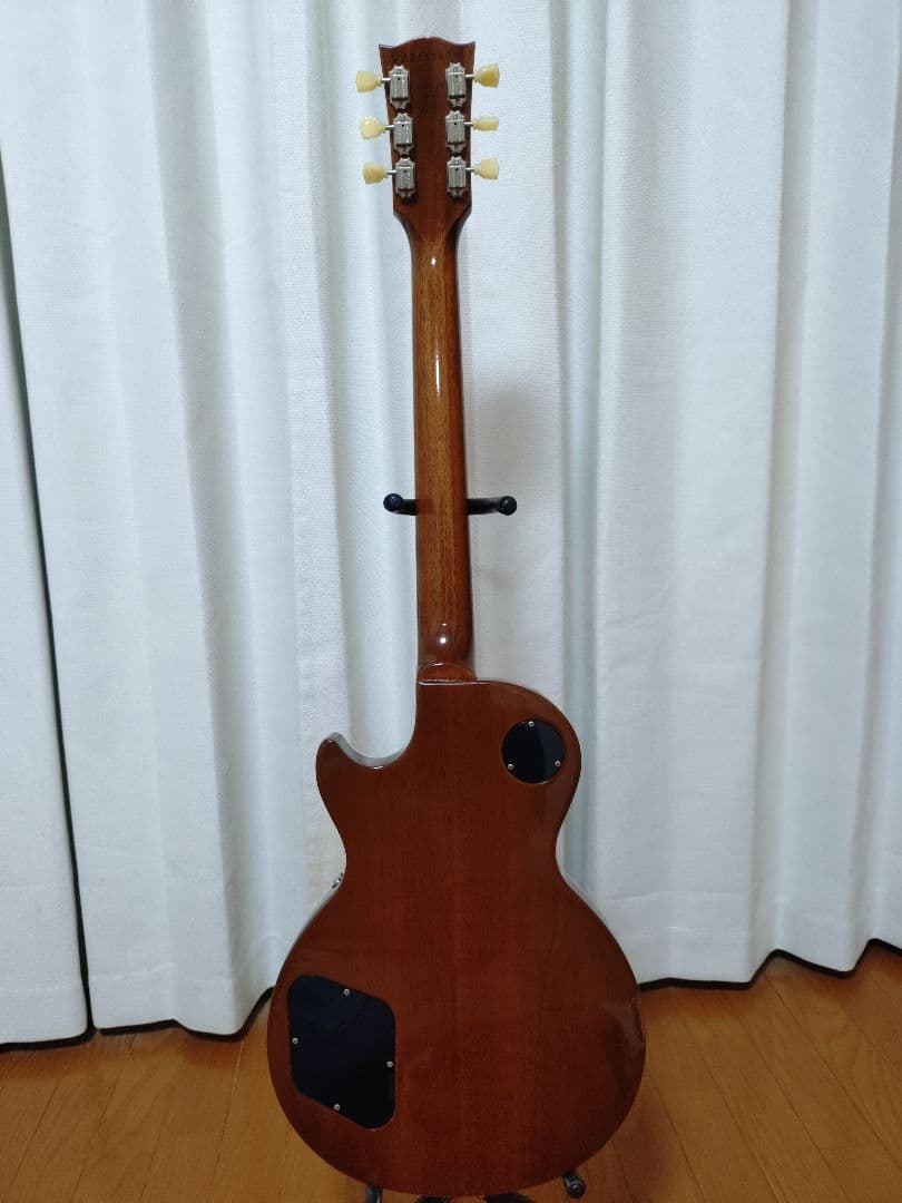 Gibson レスポールトラディショナル サンバースト